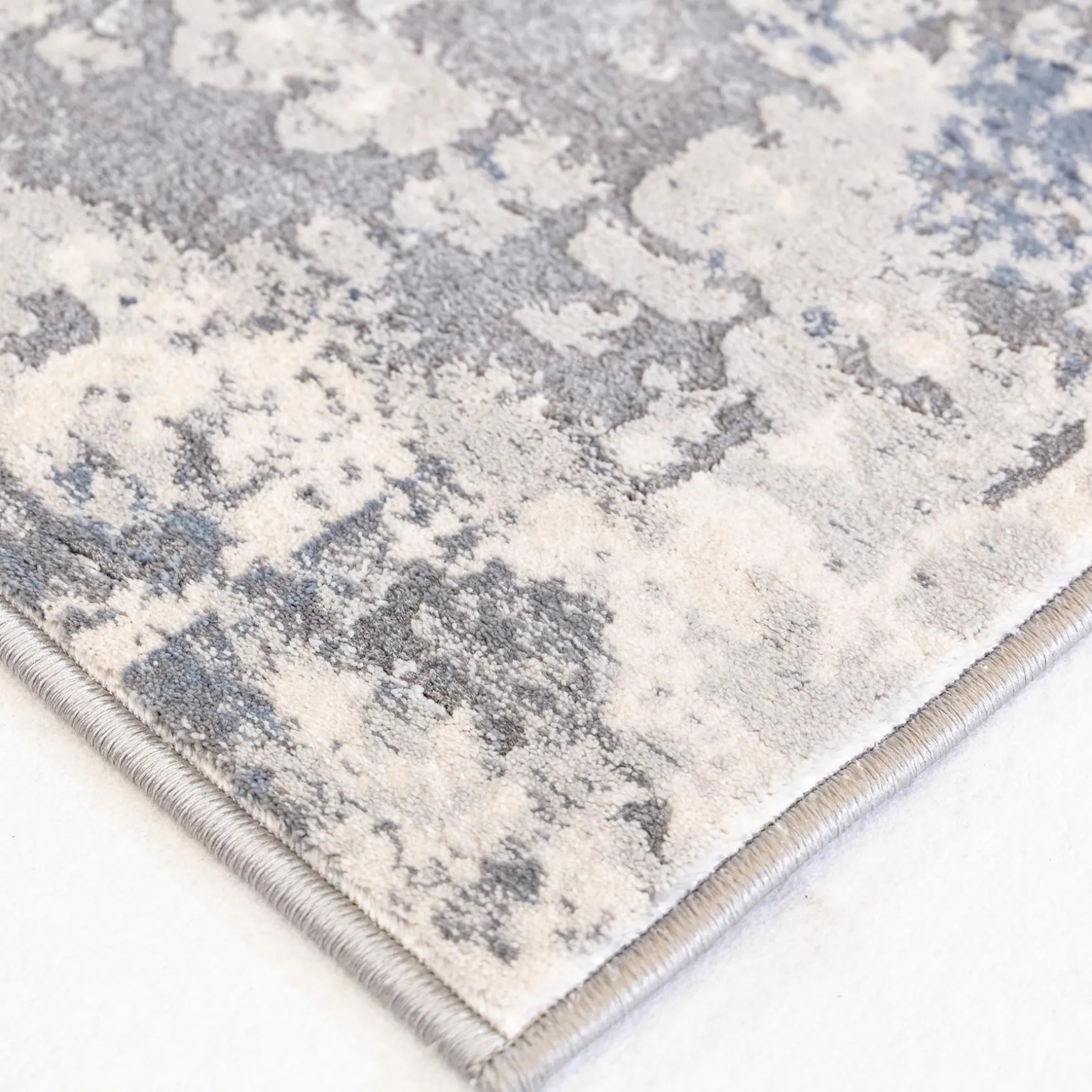 Cheap Online (B694) Laila Ali Verona Grey Abstract Woven Accent Rug, 3 5