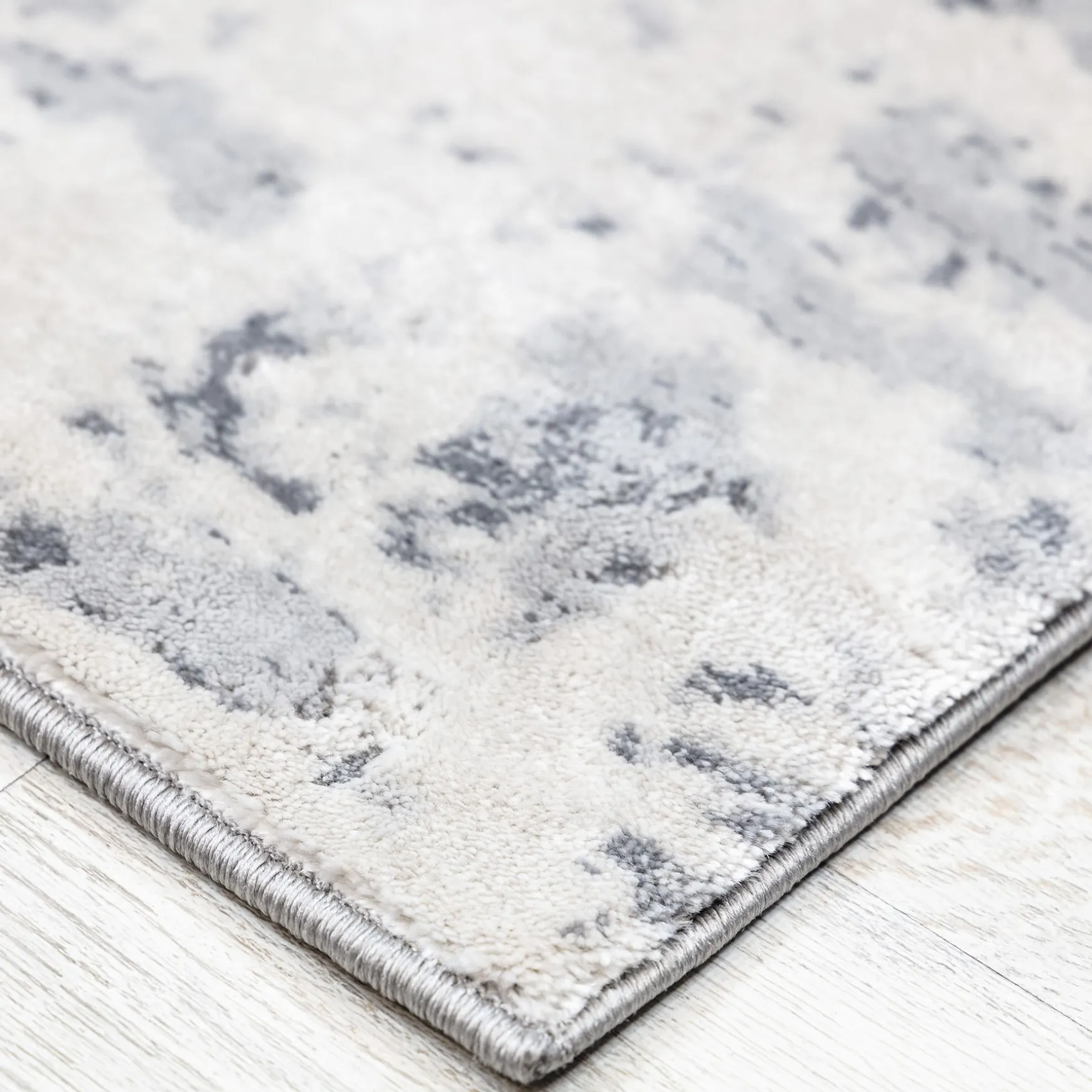 Cheap Online (B717) Laila Ali Verona Grey Woven Area Rug, 5 7